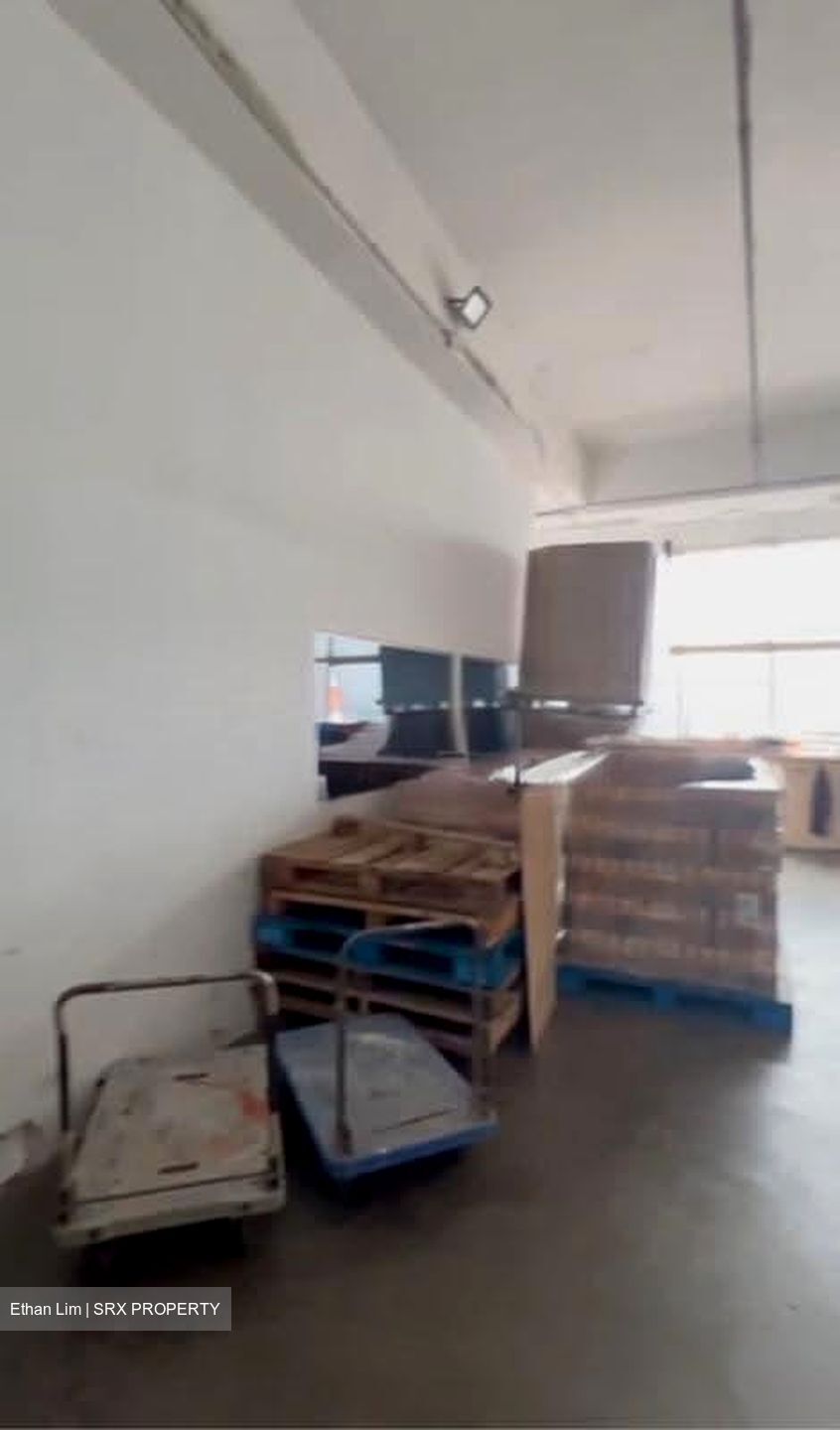 Empire Technocentre (D14), Factory #608415731